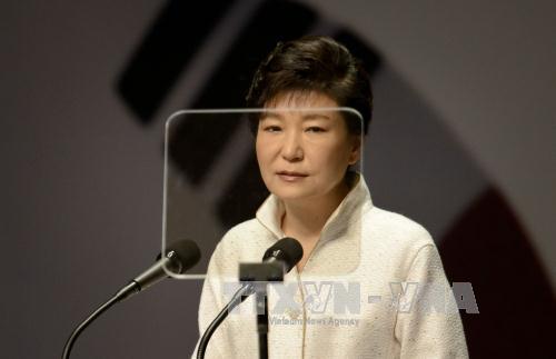 Công tố viên muốn tiếp tục tạm giữ cựu Tổng thống Park Geun-hye